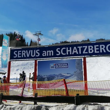 Christof,s Wild232 Apartmán *